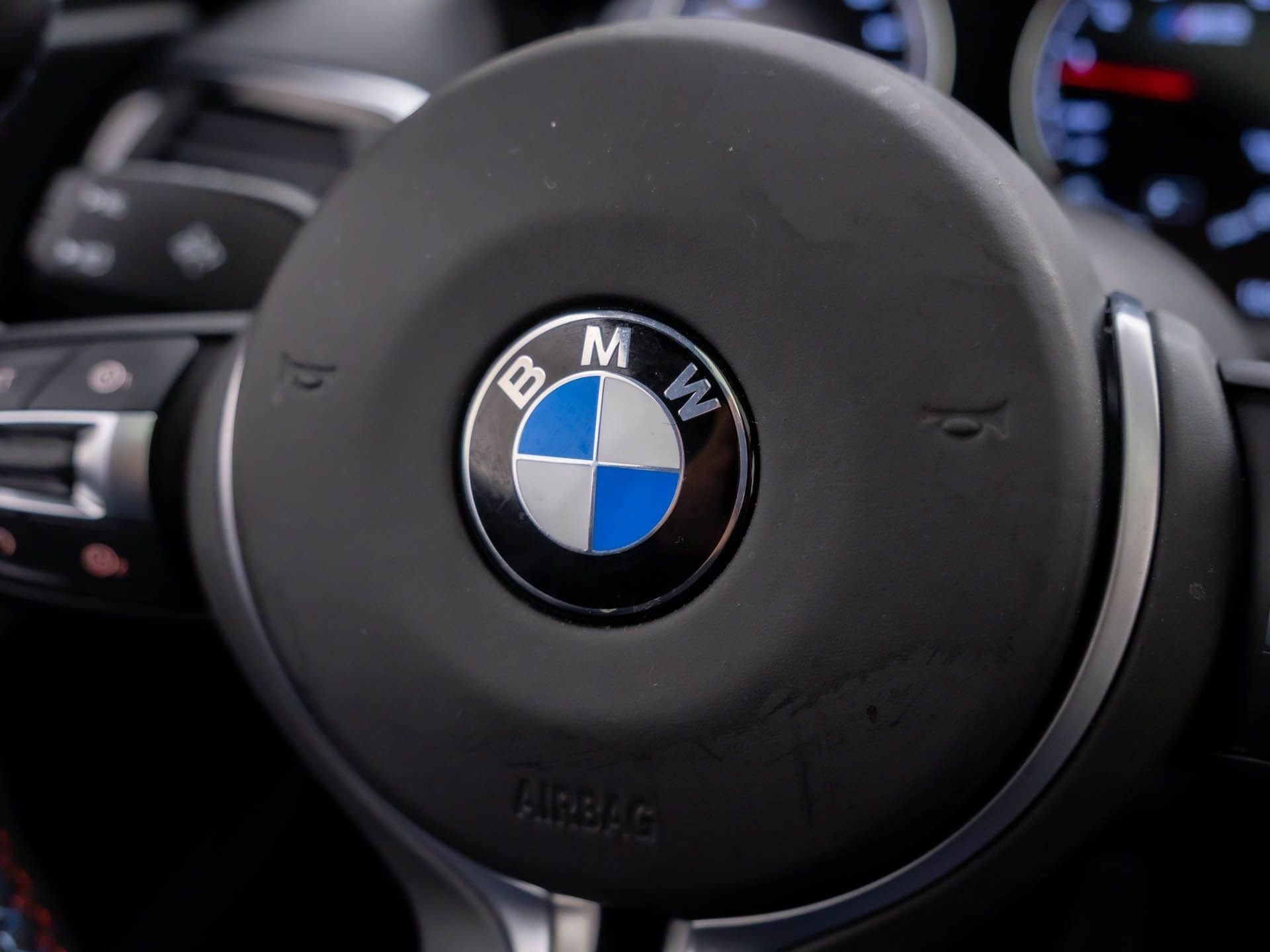 Used 2020 Silver BMW Competition image 27