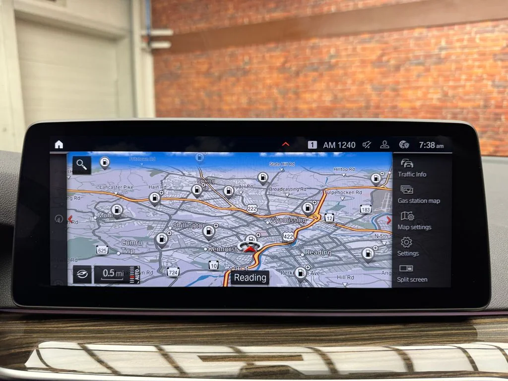 Used 2022 Black BMW 540i xDrive image 21