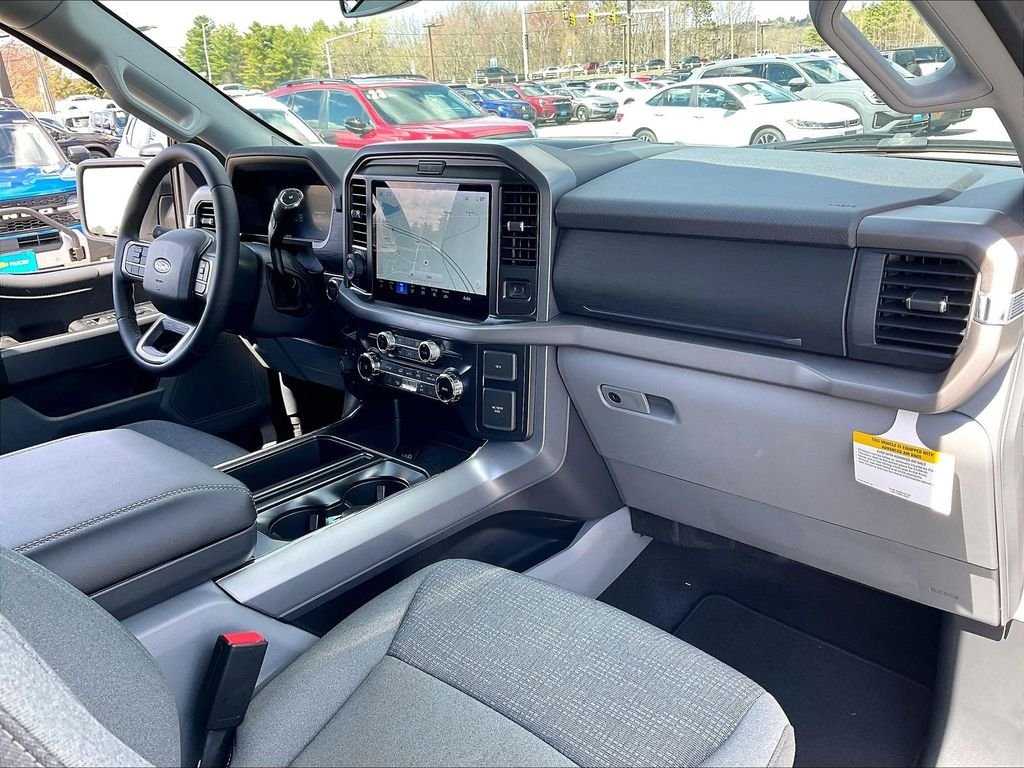 New 2026 Oxford White Ford XLT image 10