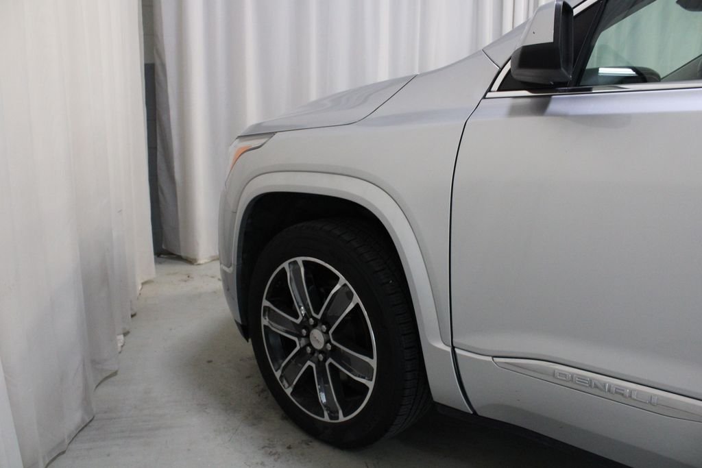 Used 2019 Silver GMC Denali image 33