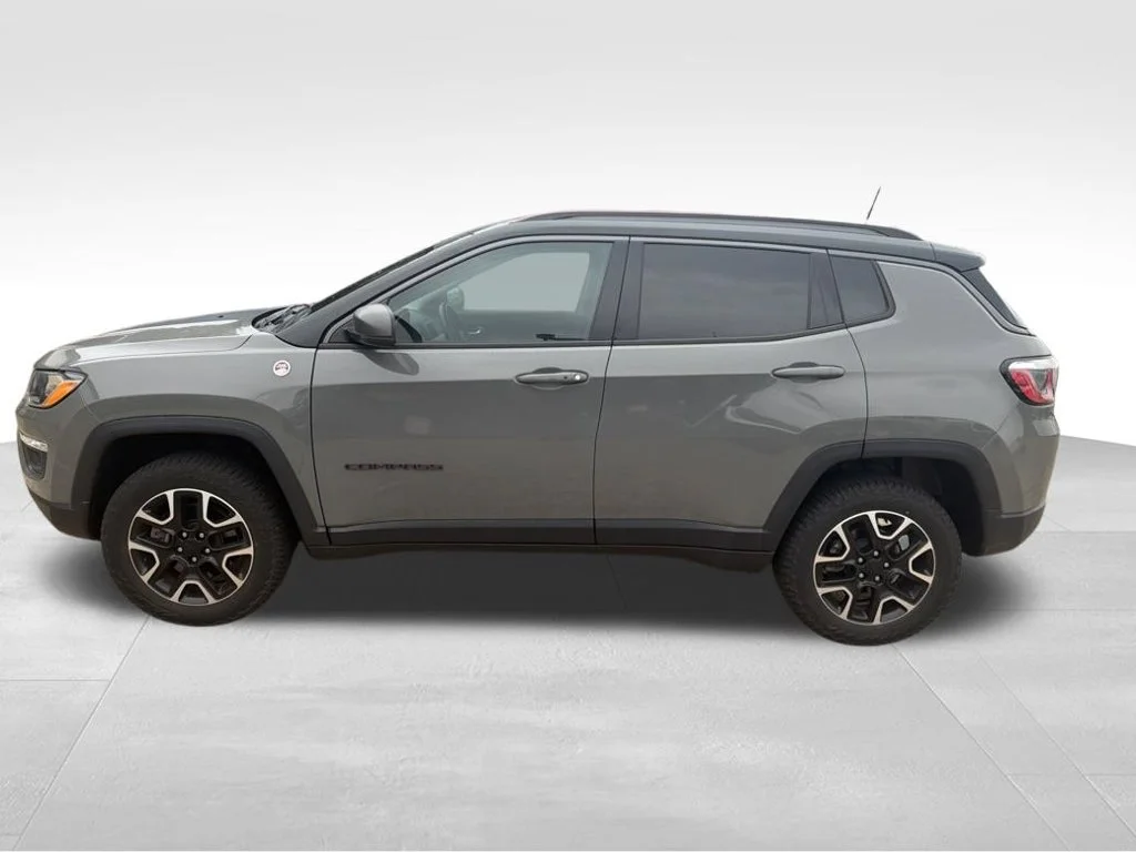 Used 2020 Gray Jeep Trailhawk image 2