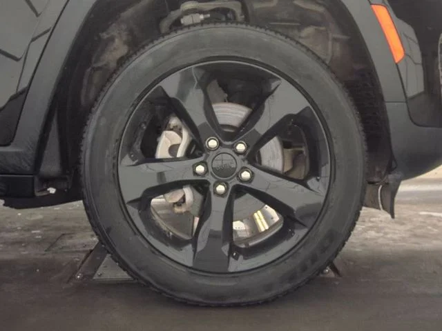 Used 2024 Black Jeep Altitude X image 10