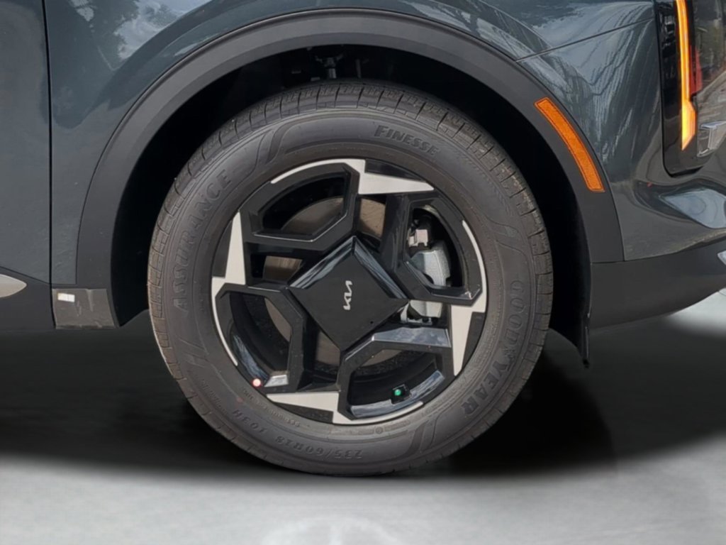 2026 Kia Sportage EX Hybrid - Photo 13
