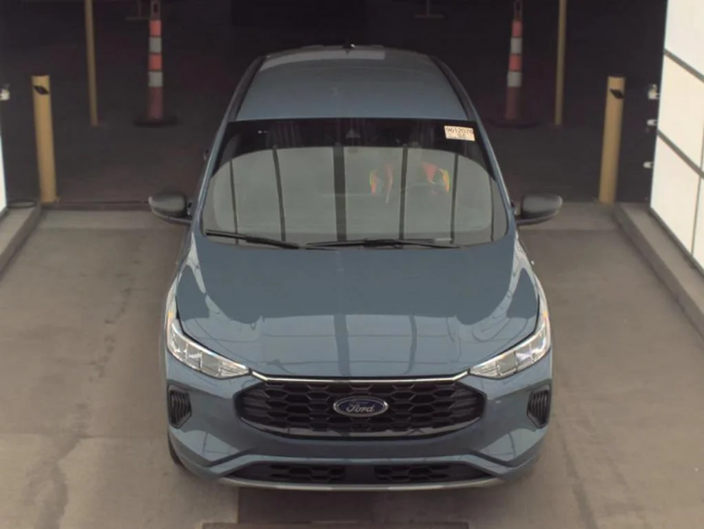 Used 2023 Vapor Blue Ford ST-Line image 3