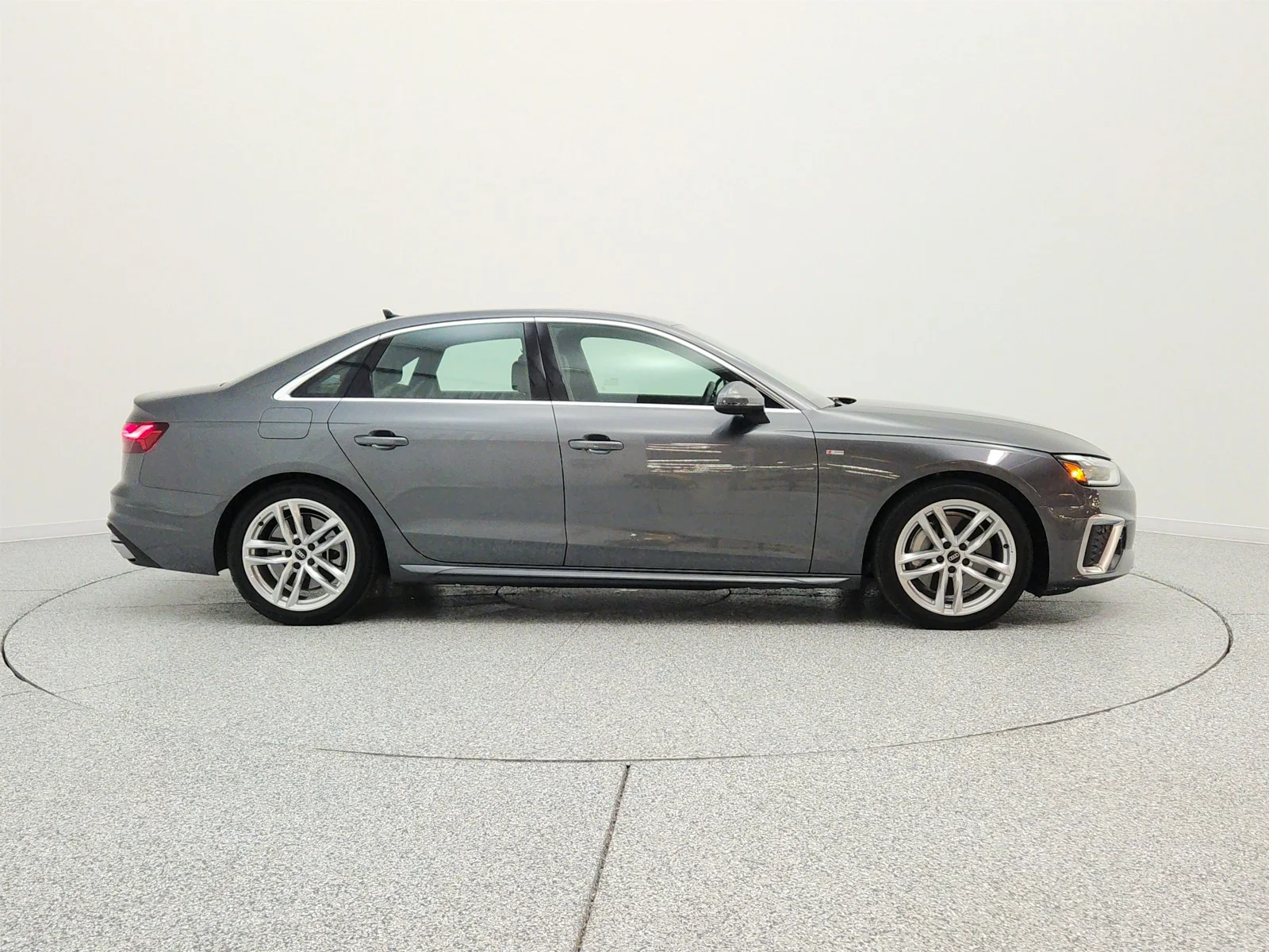 Used 2023 Daytona Gray Pearl Effect Audi S line Premium Plus 45 TFSI quattro image 4