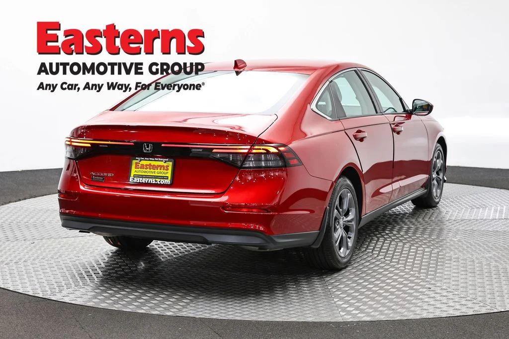 Used 2023 Red Honda EX image 5