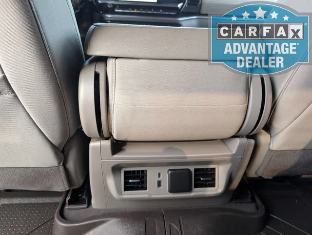 Used 2024 Summit White Chevrolet LT image 21
