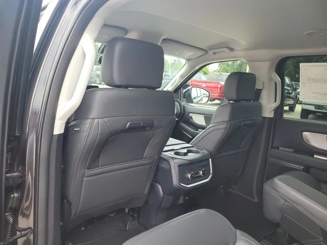 New 2027 Gray Metallic Ford Active image 15
