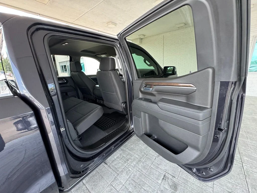 Used 2023 Ash Chevrolet LT image 24