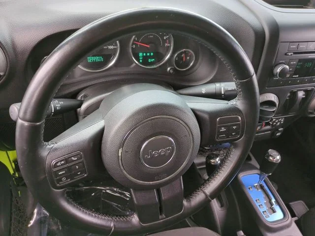 Used 2017 Green Jeep Sport image 14