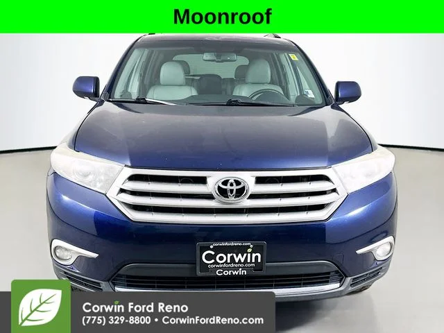 Used 2013 Nautical Blue Metallic Toyota Limited image 2