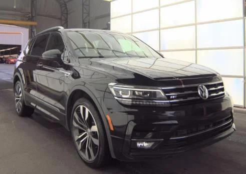 2020 Volkswagen Tiguan 2.0T SEL Premium R-Line 4Motion's photo