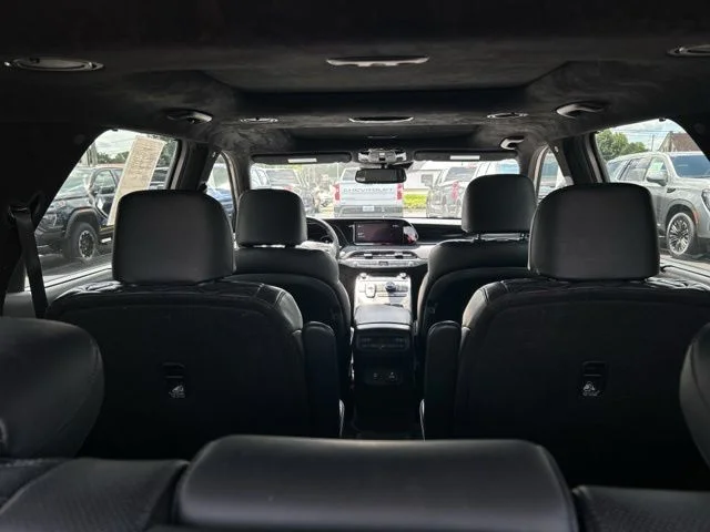 Used 2021 Silver Hyundai Calligraphy image 11