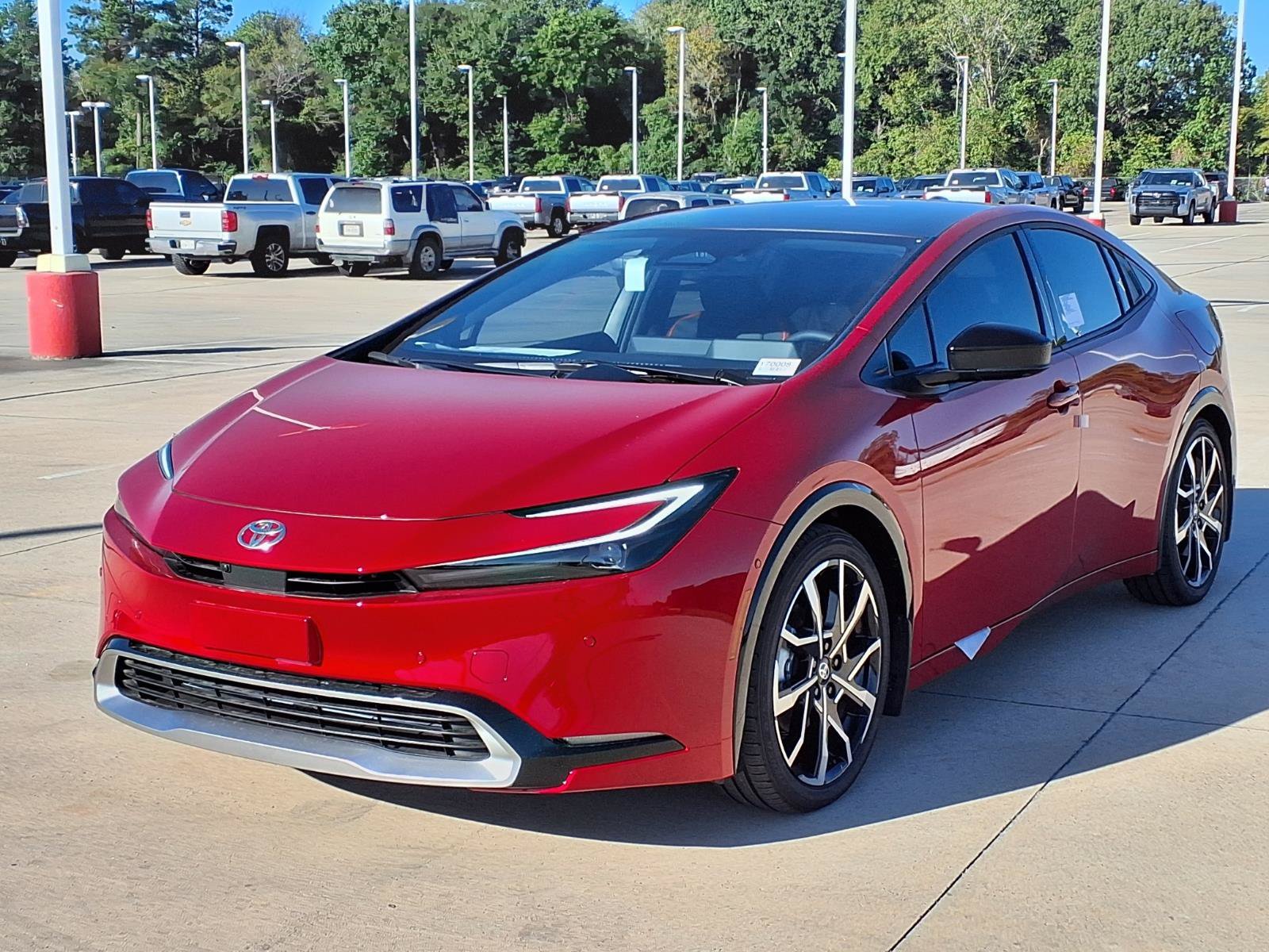 New 2027 Supersonic Red <sup>1</sup> Toyota  XSE Premium image 3