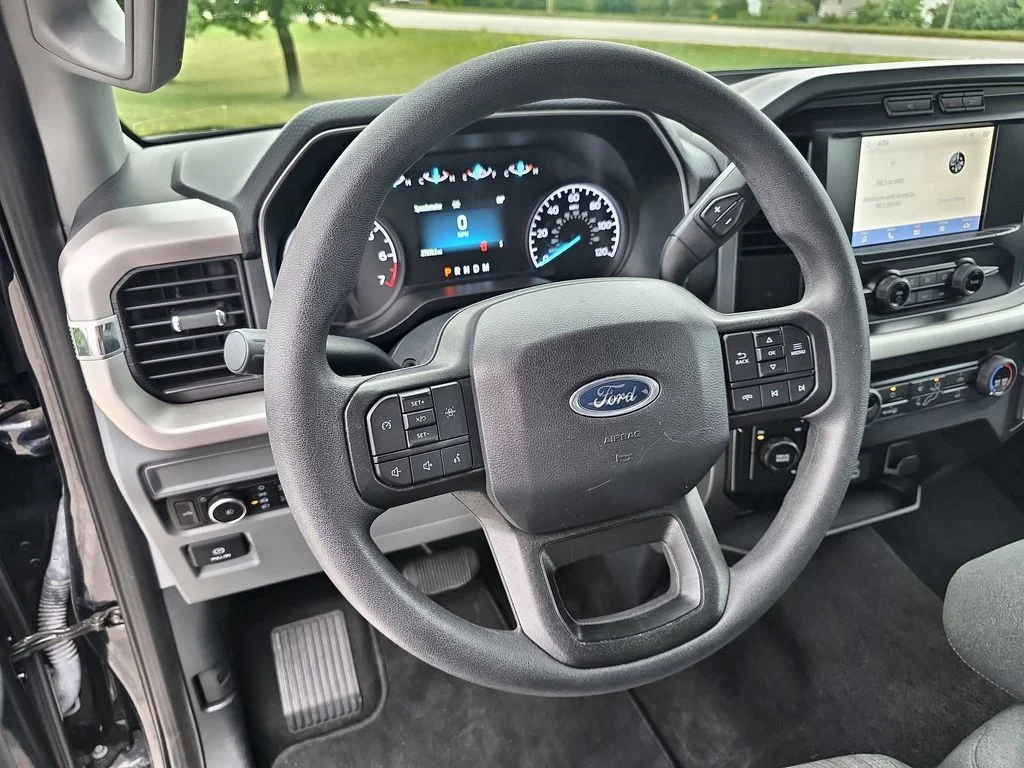 Used 2023 Blue Ford XLT image 10