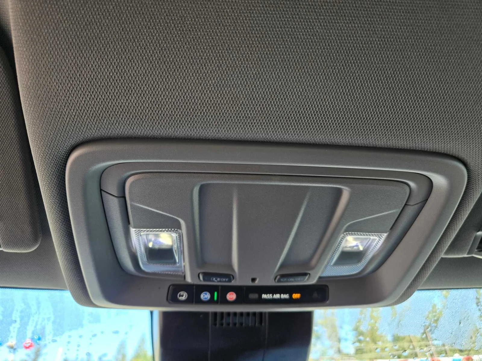 Used 2024 Summit White GMC SLT image 20