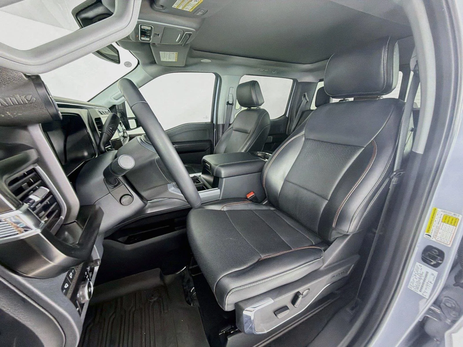 Used 2024 Glacier Gray Metallic Tri-Coat Ford LARIAT image 5