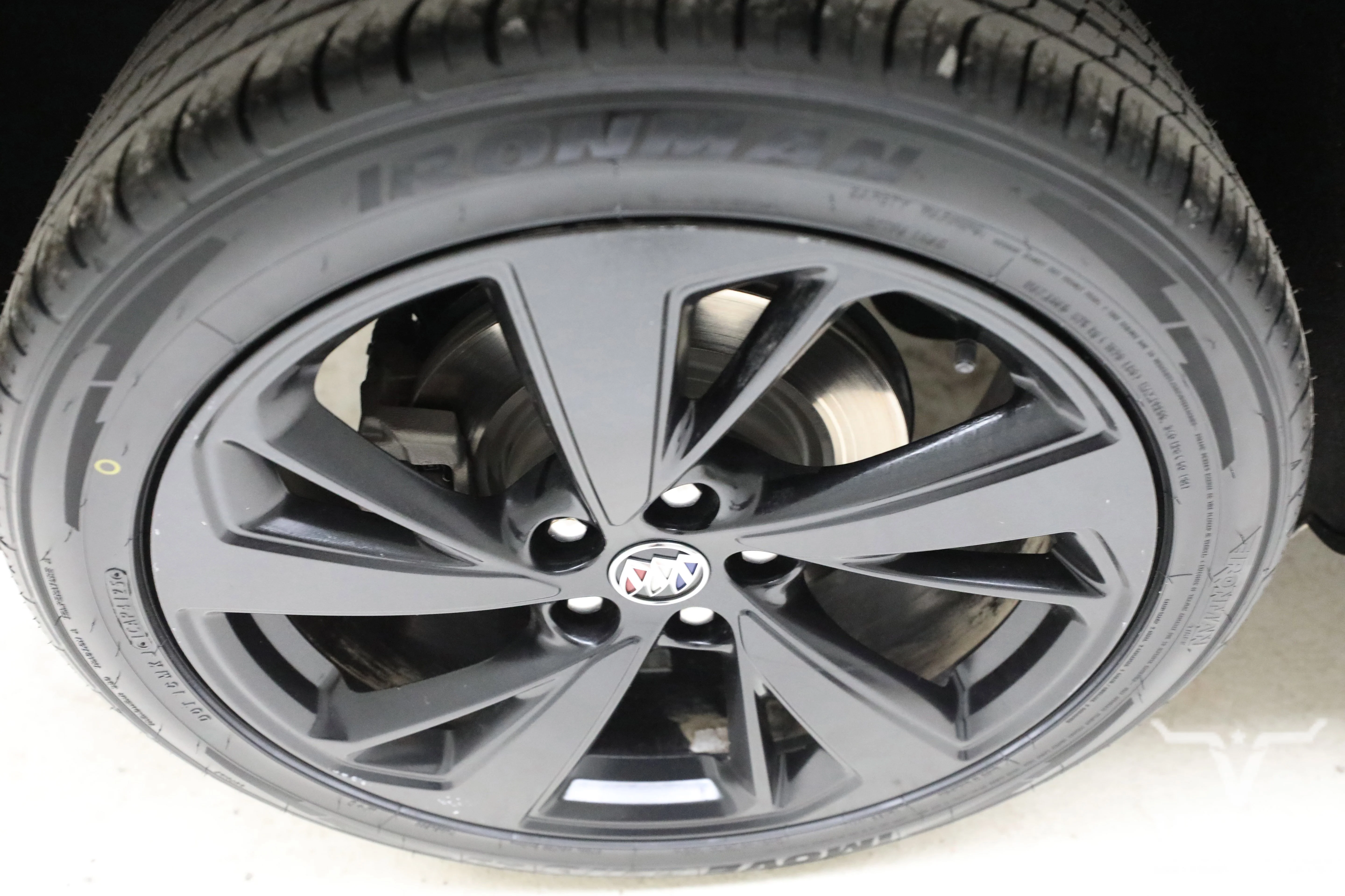 Pre-Owned 2022 Buick Envision Essence