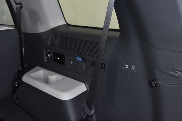 New 2027 White Hyundai Limited image 41
