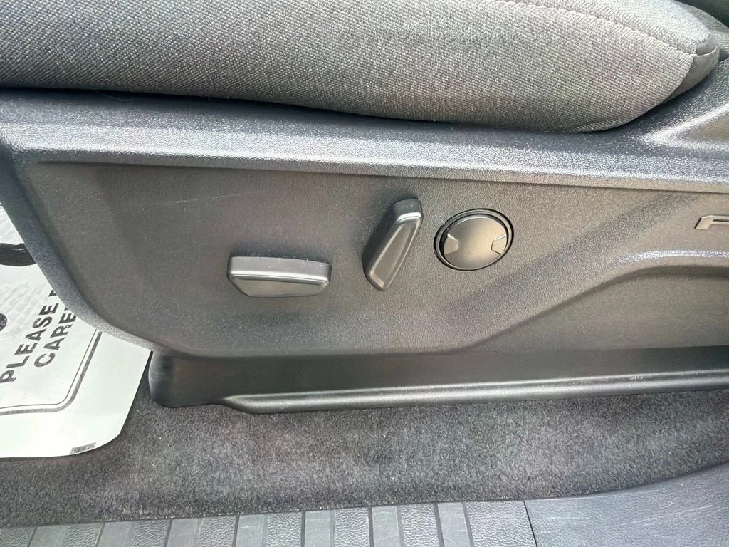 Used 2025 Agate Black Metallic Ford XLT image 20