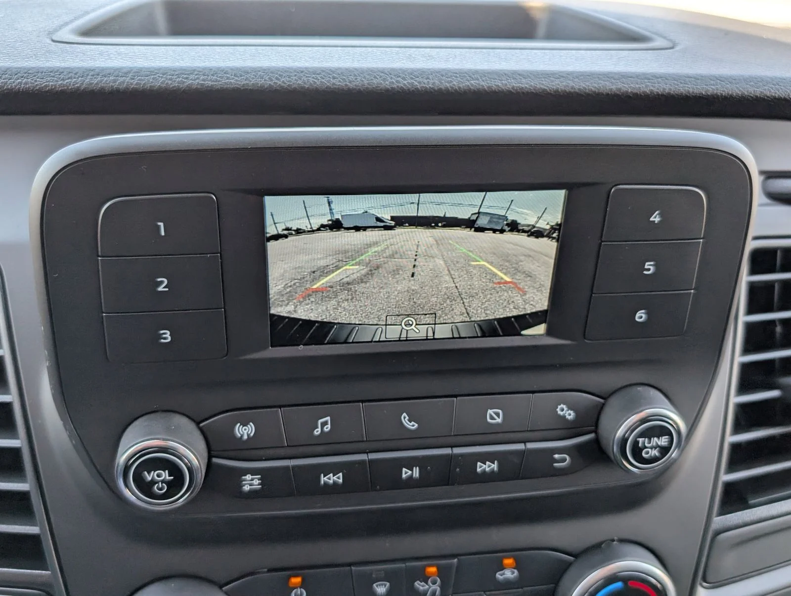 2025 Ford Transit Van Base - Photo 17