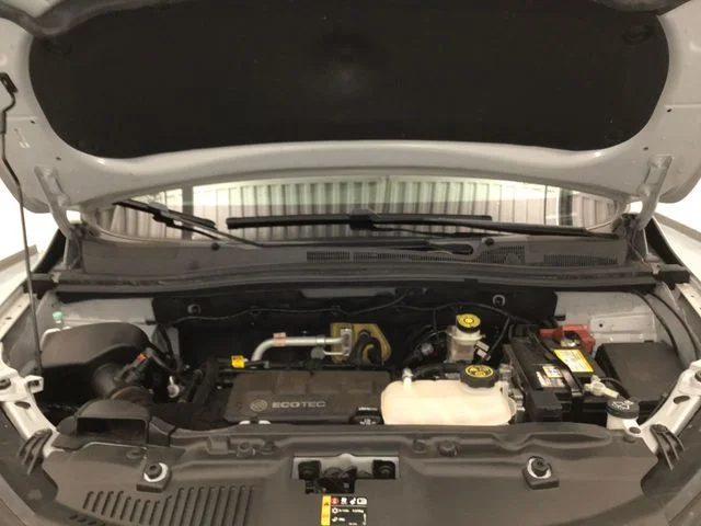 Used 2017 Silver Buick Preferred II image 6