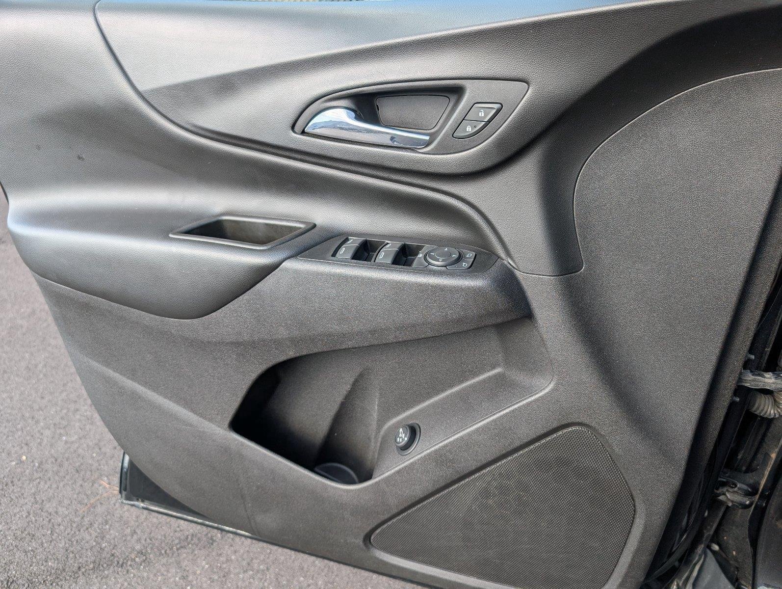 Used 2019 MOSAIC BLACK METALLIC Chevrolet LT image 15