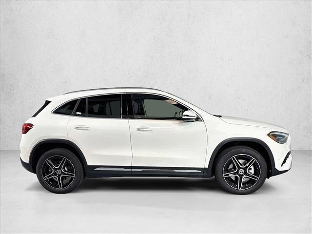 New 2026 Polar White Mercedes-Benz GLA 250 image 34