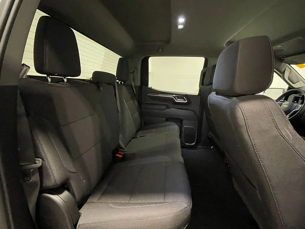 Used 2026 White Chevrolet LT image 22