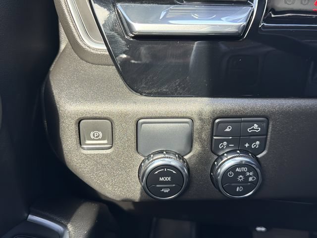 Used 2024 Sterling Metallic GMC SLT image 27