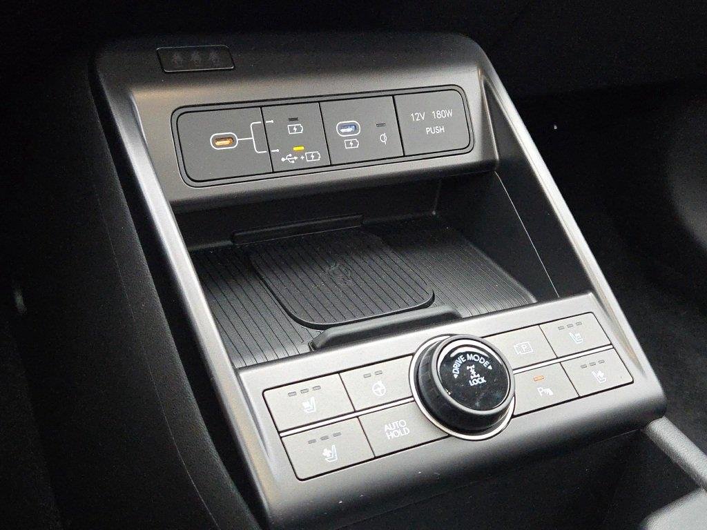 Used 2026 Cyber Gray Metallic Hyundai Limited image 23