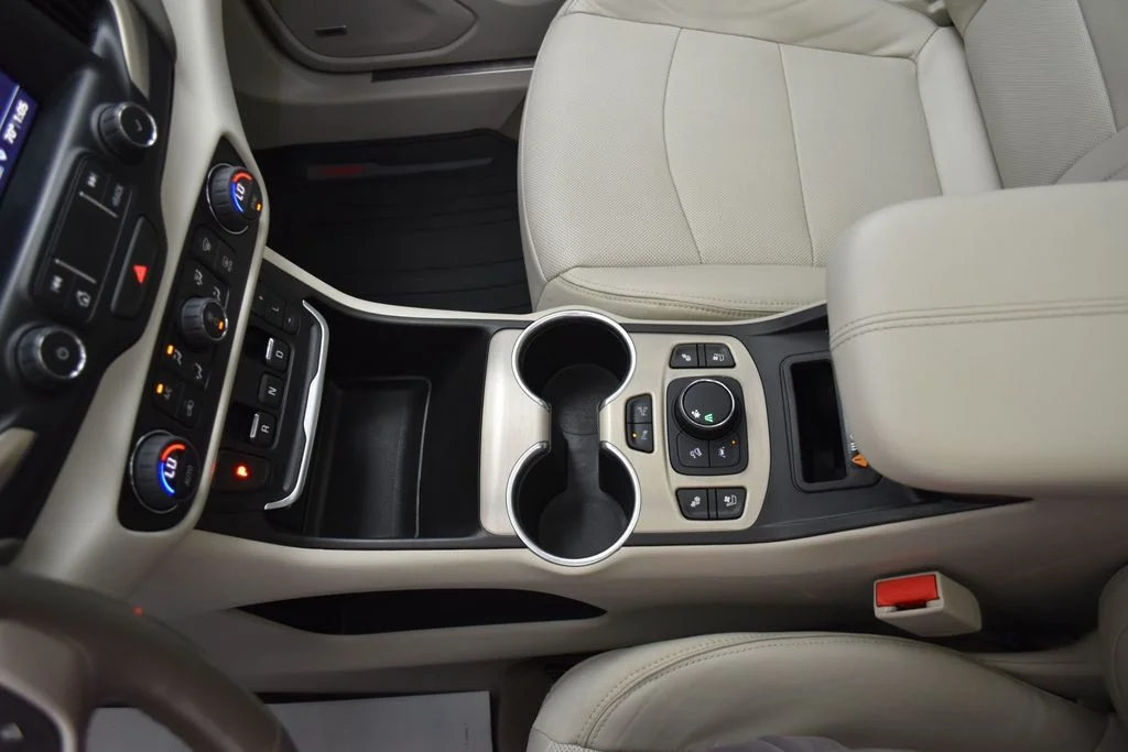 Used 2020 Gray GMC Denali image 14