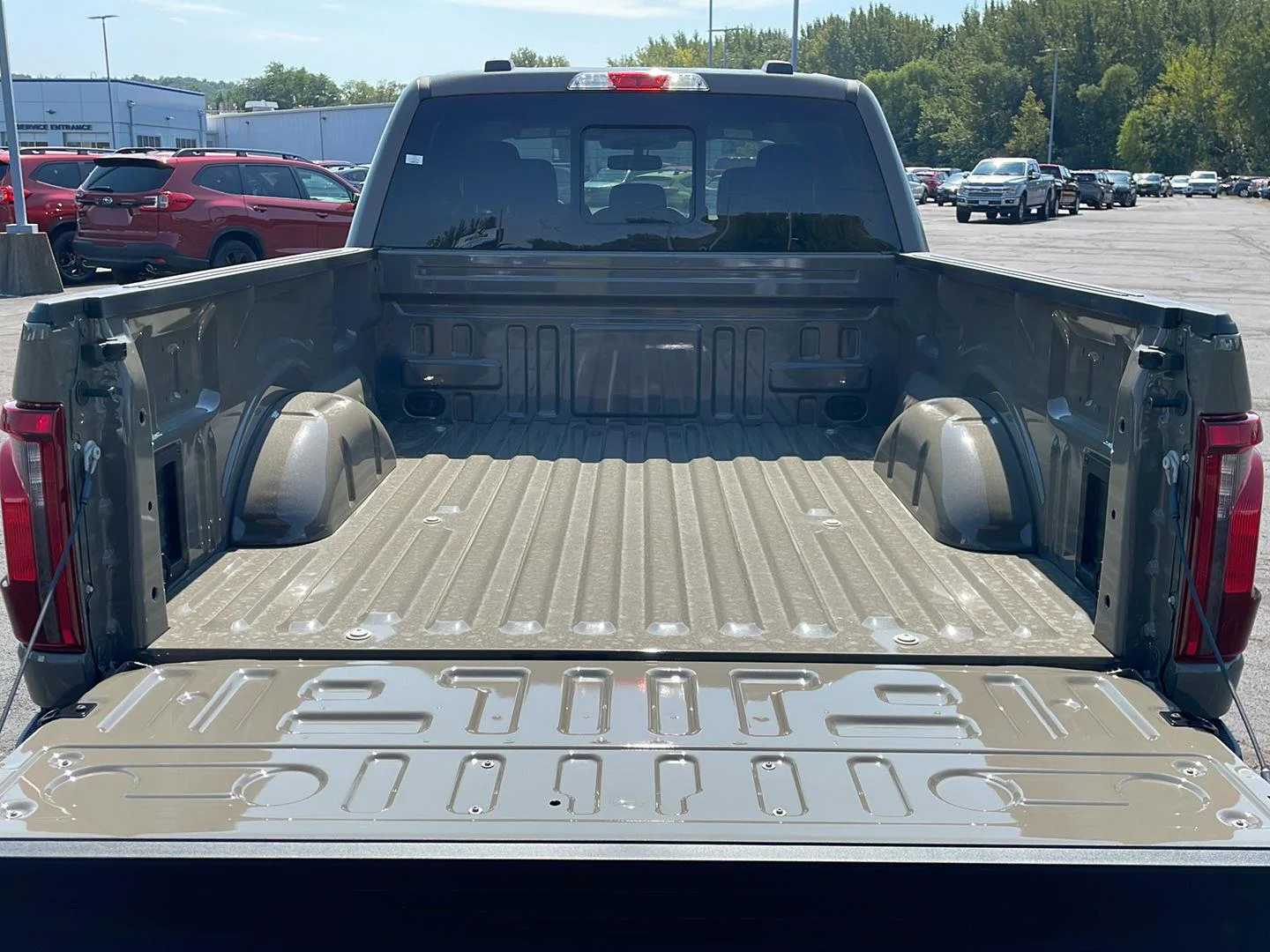 New 2026 Marsh Gray Ford XLT image 32