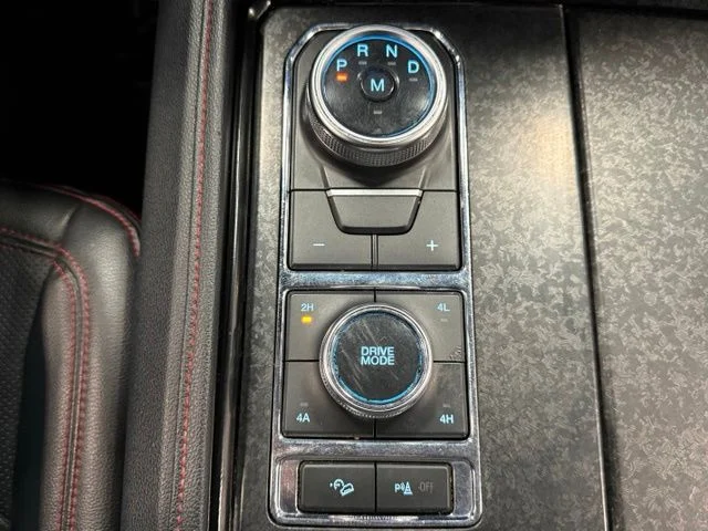 Used 2022 Black Ford Limited image 27