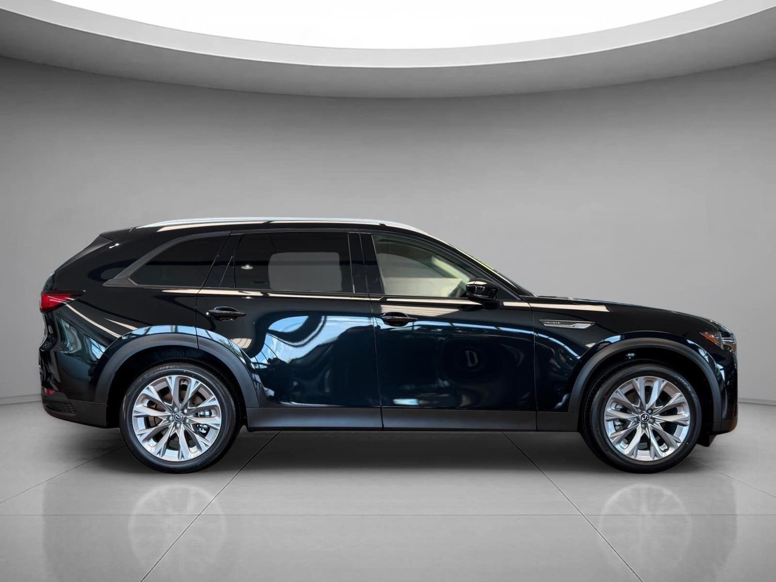 New 2026 Jet Black Mica Mazda 3.3 Turbo Preferred AWD image 4