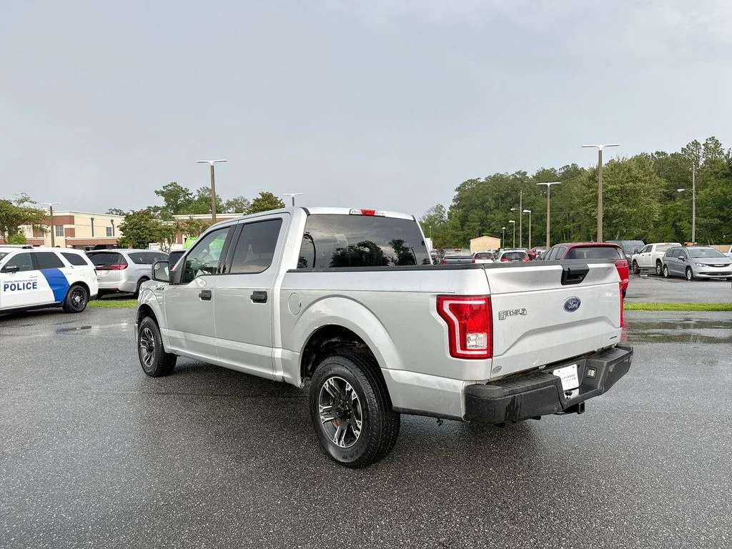 Used 2015 Ingot Silver Ford XLT image 5