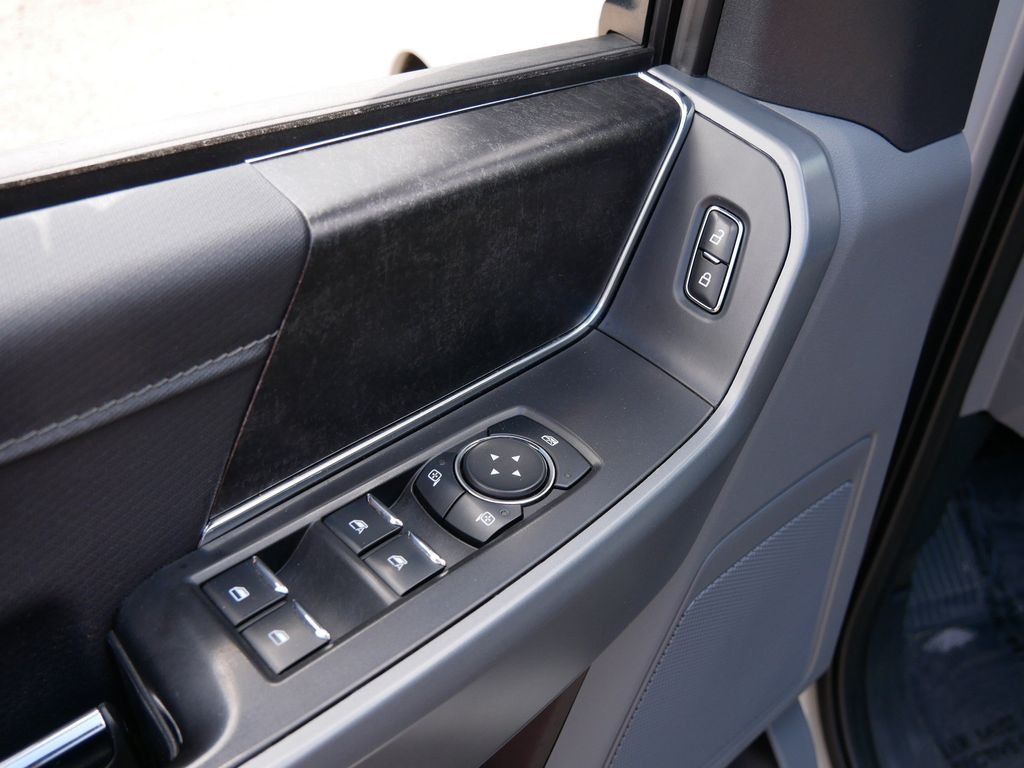 Used 2023 White Ford XLT image 16