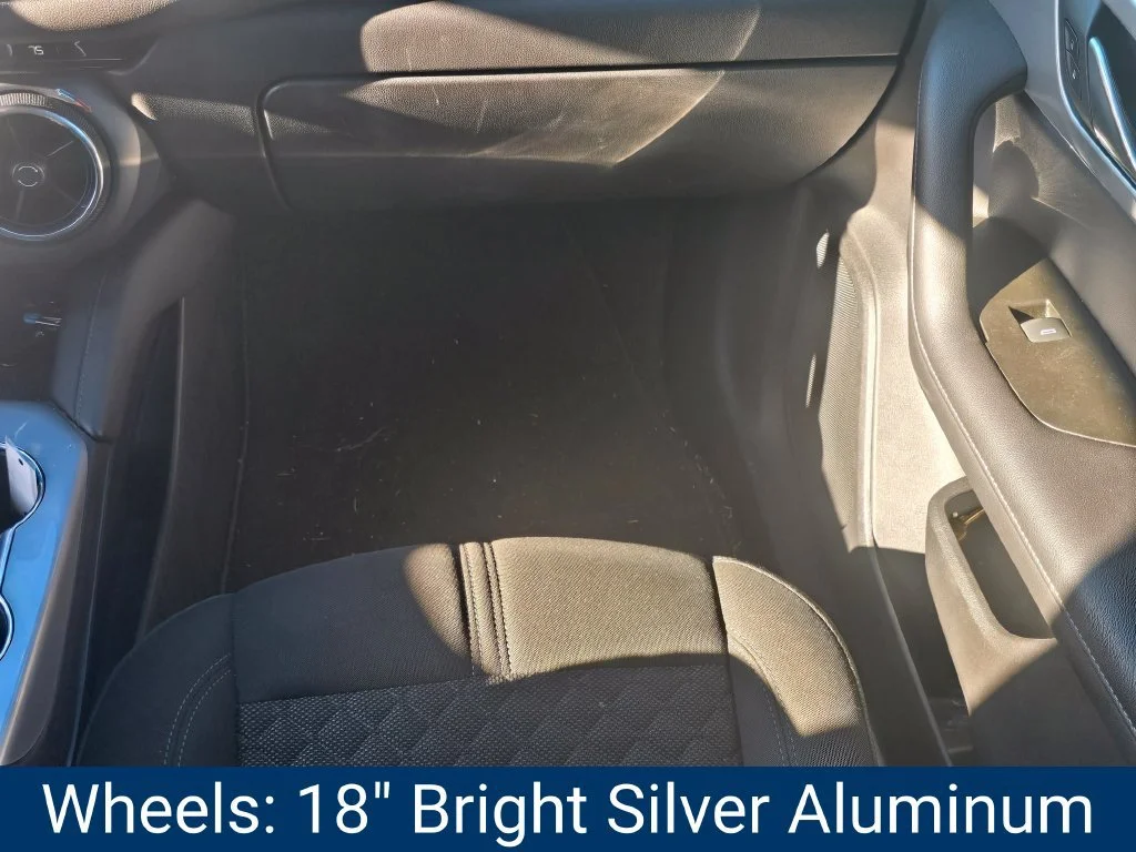 Certified Used 2022 SUMMIT WHITE Chevrolet LT image 19