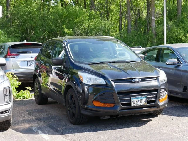 2015 Ford Escape S's photo