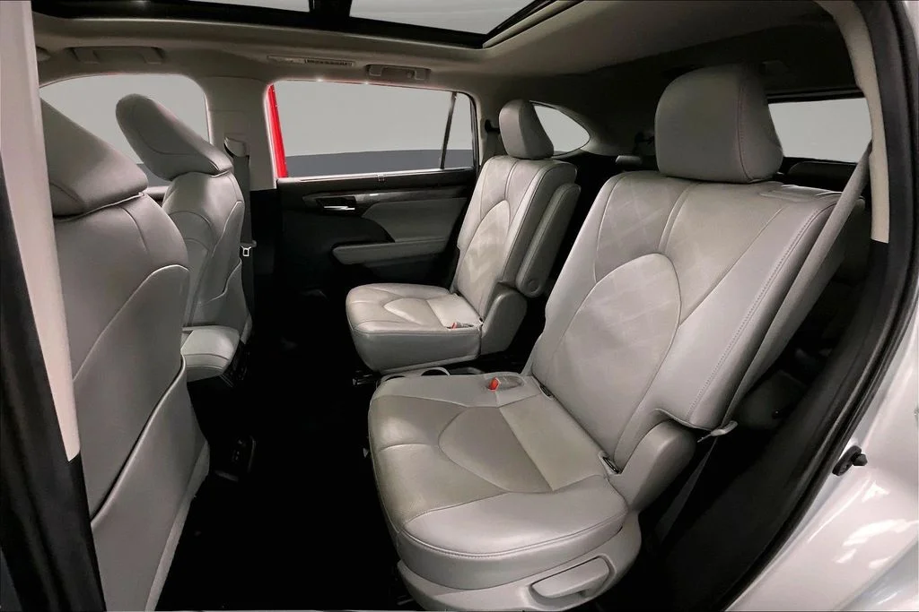Certified Used 2023 Silver Toyota Platinum image 30