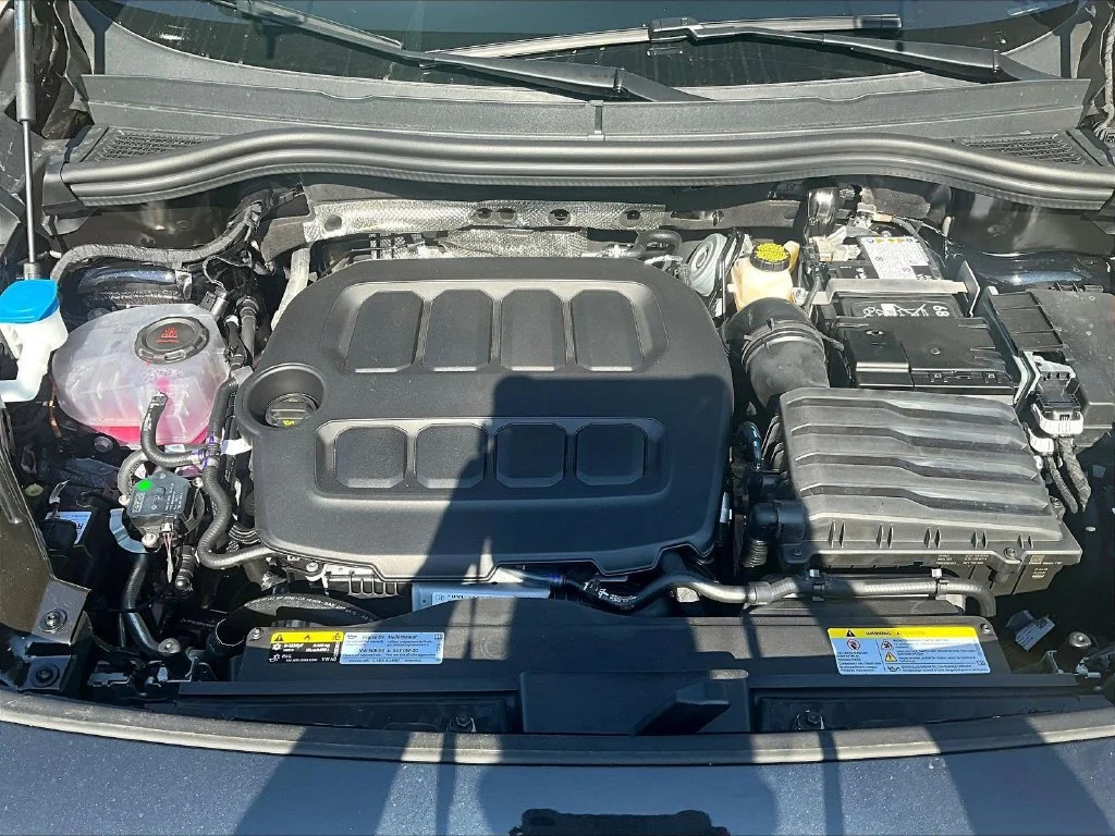 New 2026 Deep Black Pearl Volkswagen 2.0T SE image 15