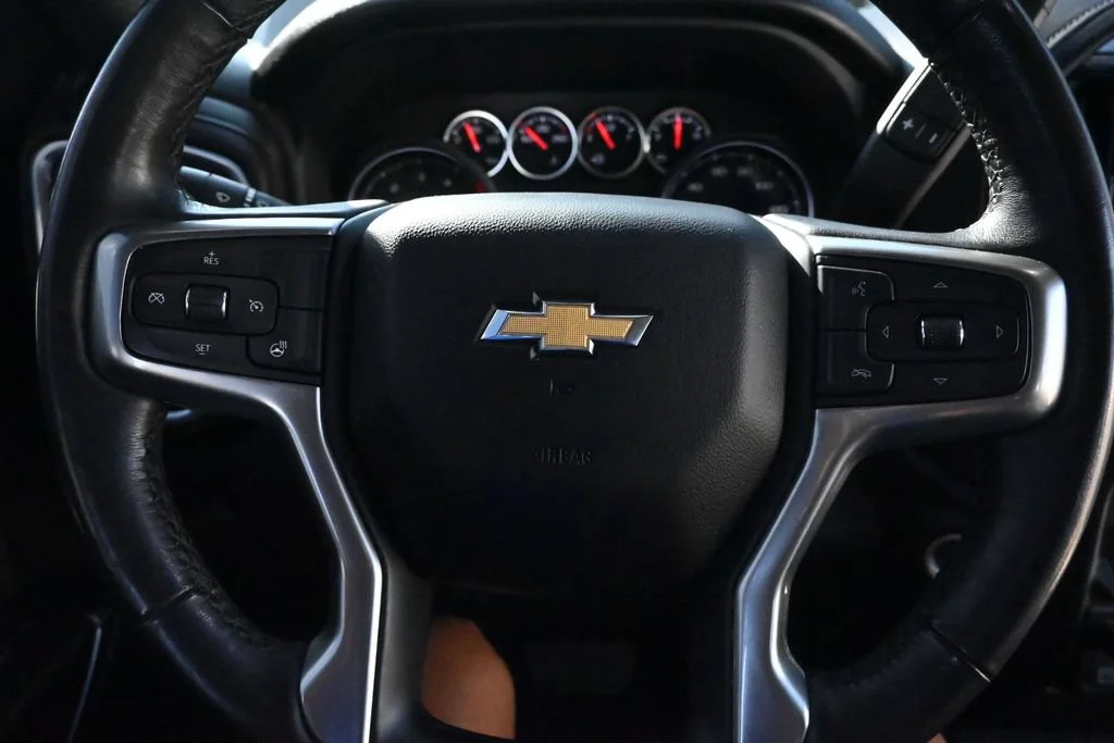 Used 2023 Black Chevrolet LT image 25