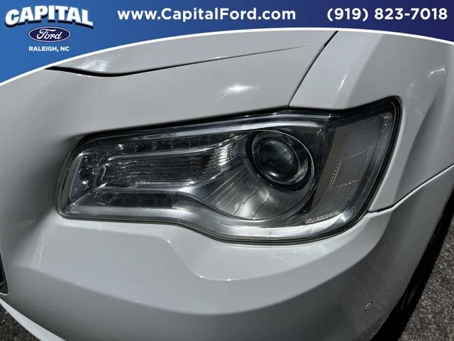 Used 2018 White Chrysler Limited image 11