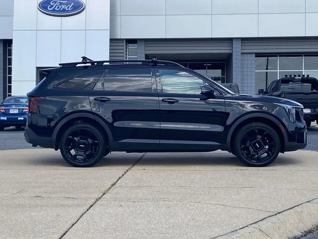 Used 2024 Black Kia X-Line SX Prestige image 2