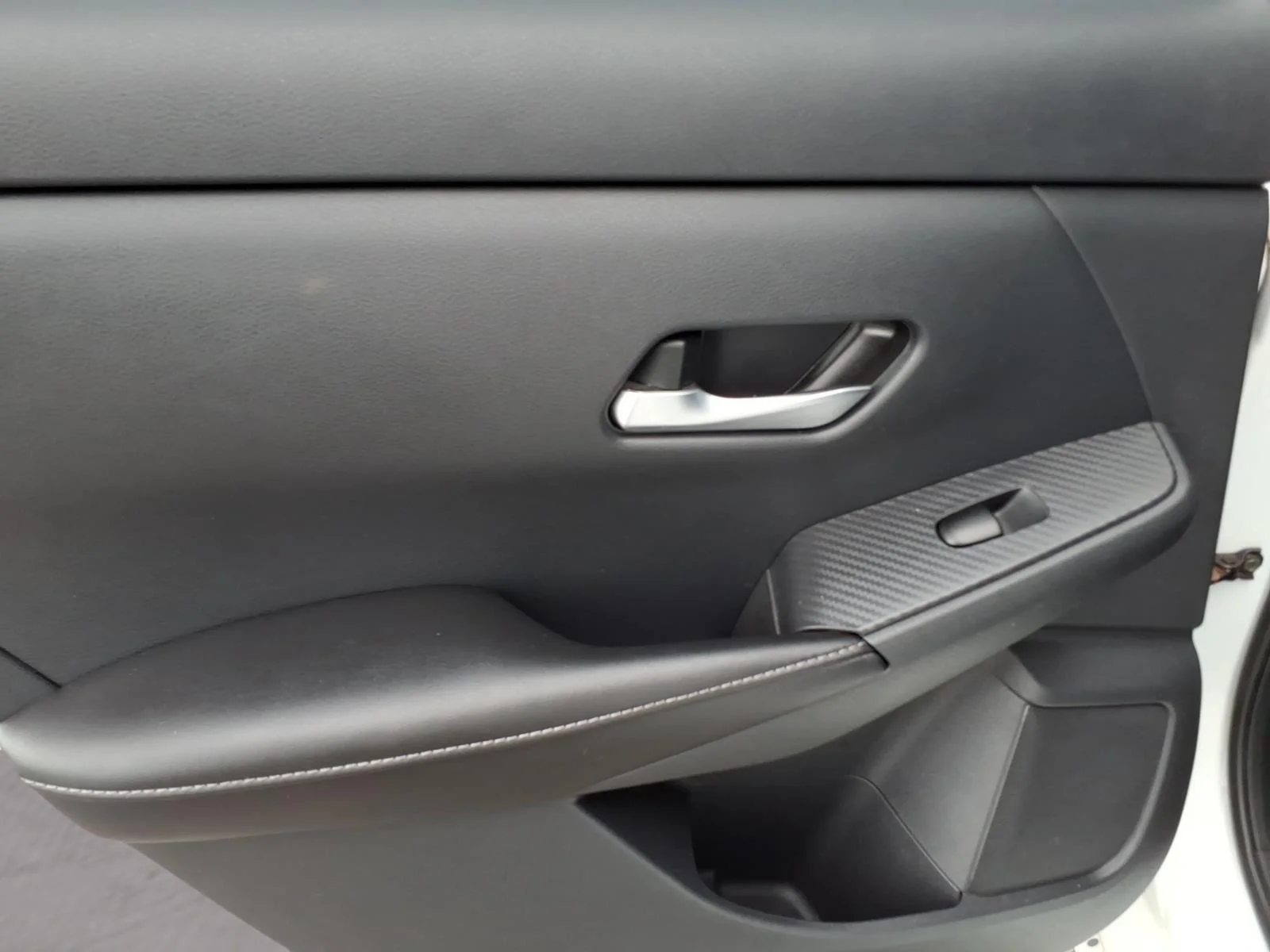 Used 2022 Fresh Powder Nissan SV image 9