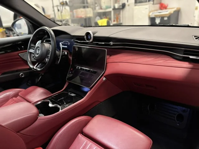 Used 2023 Grigio Lava Metallic Maserati Modena ~ Premium Package !! image 19
