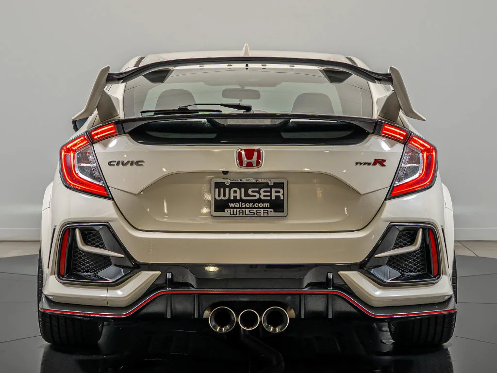 Used 2021 White Honda Touring image 6