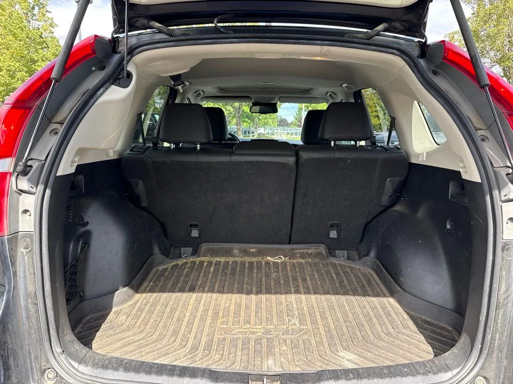 Used 2016 Crystal Black Pearl Honda Touring image 20