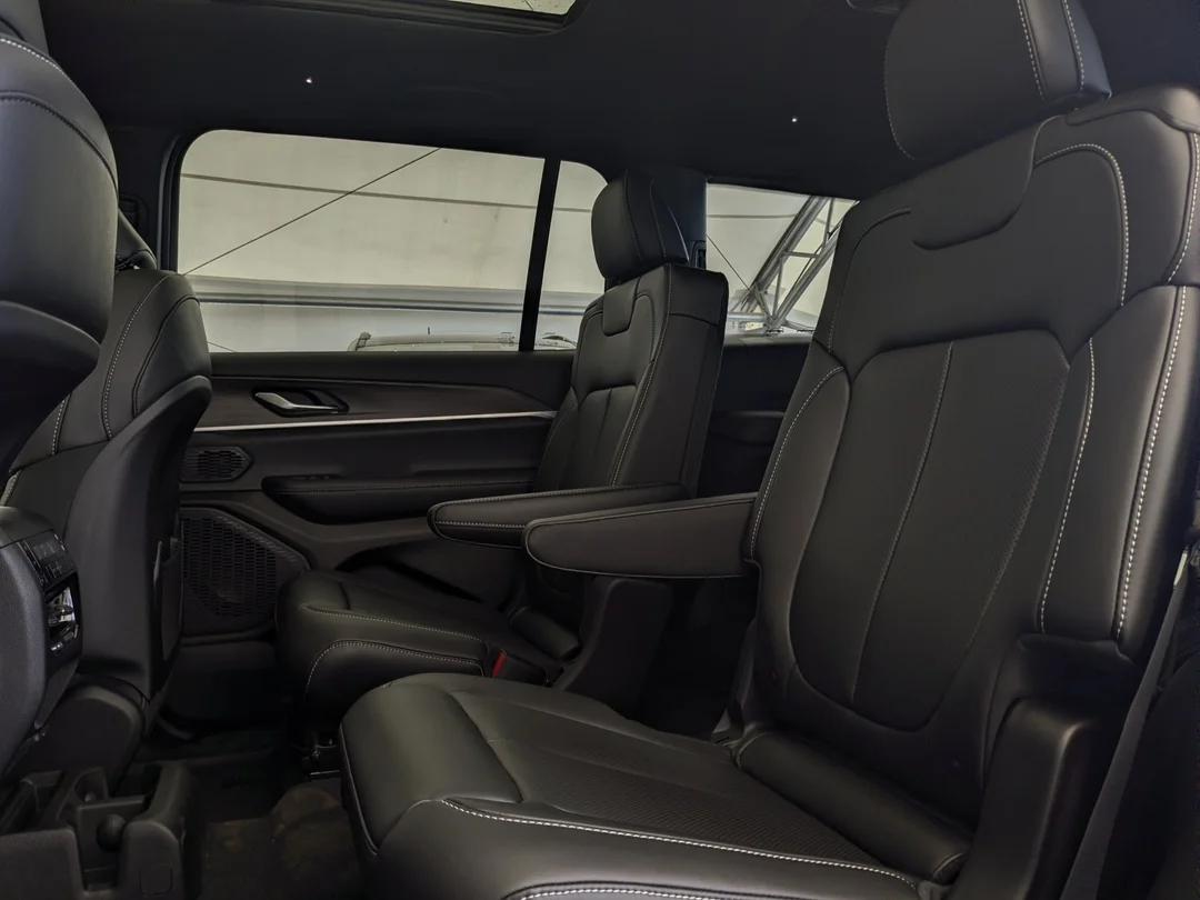 New 2026 Black Jeep Limited - - 4x4 - Dual- Pane Panoramic Sunroof - Trailer Tow Pkg - 9 Spkr/Subwoofer & More! image 27