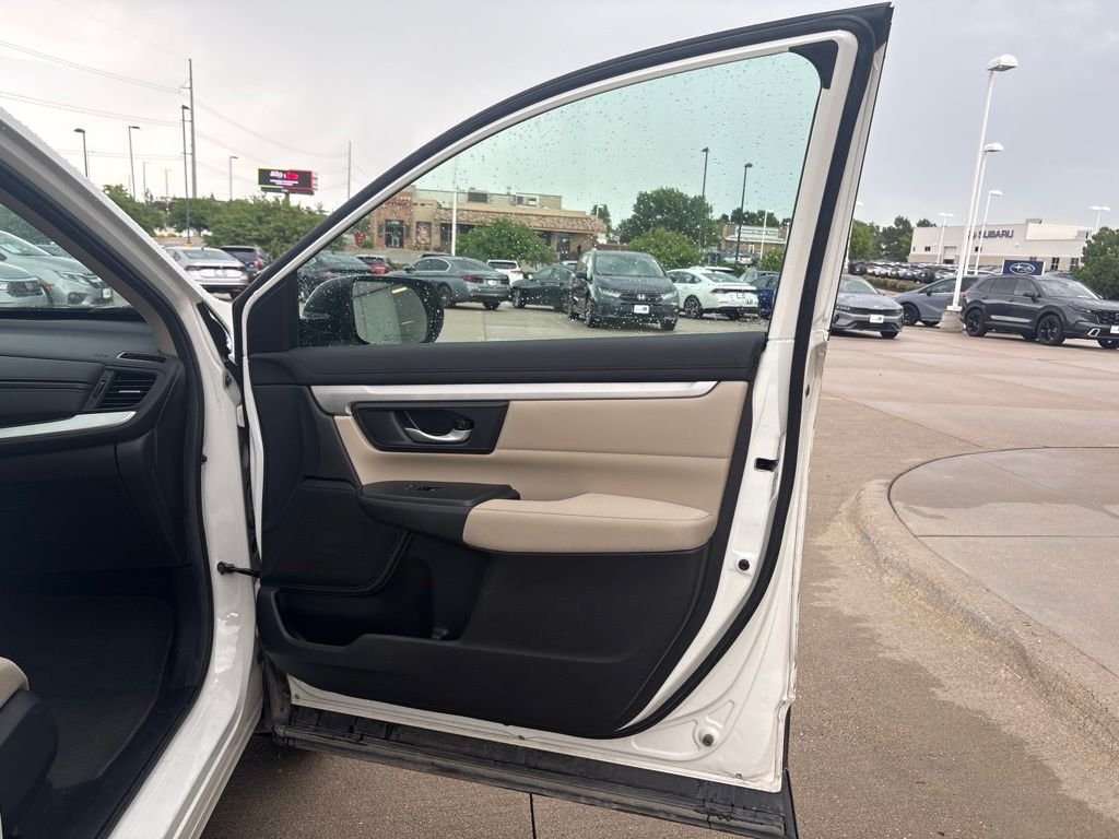 Used 2018 White Diamond Pearl Honda LX image 20